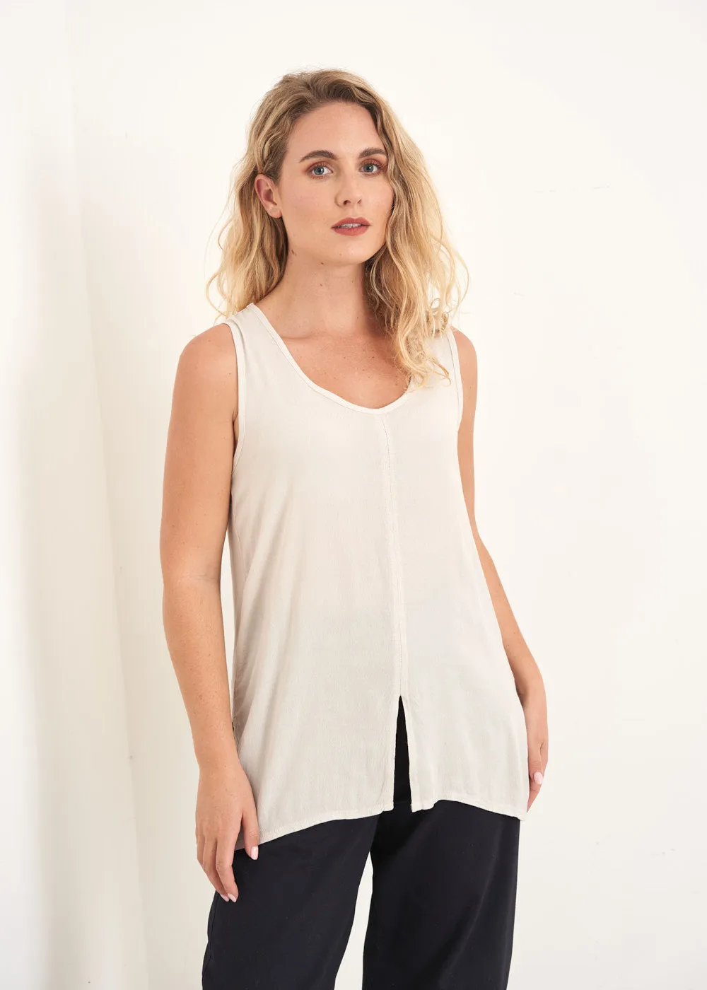 RACHEL SLEEVELESS TOP - OATMEAL