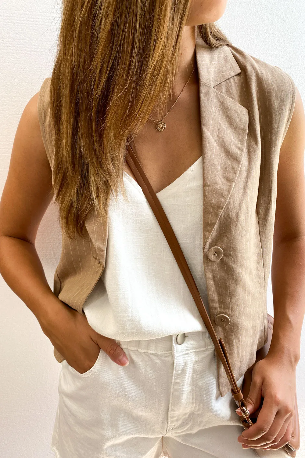 Veda Vest