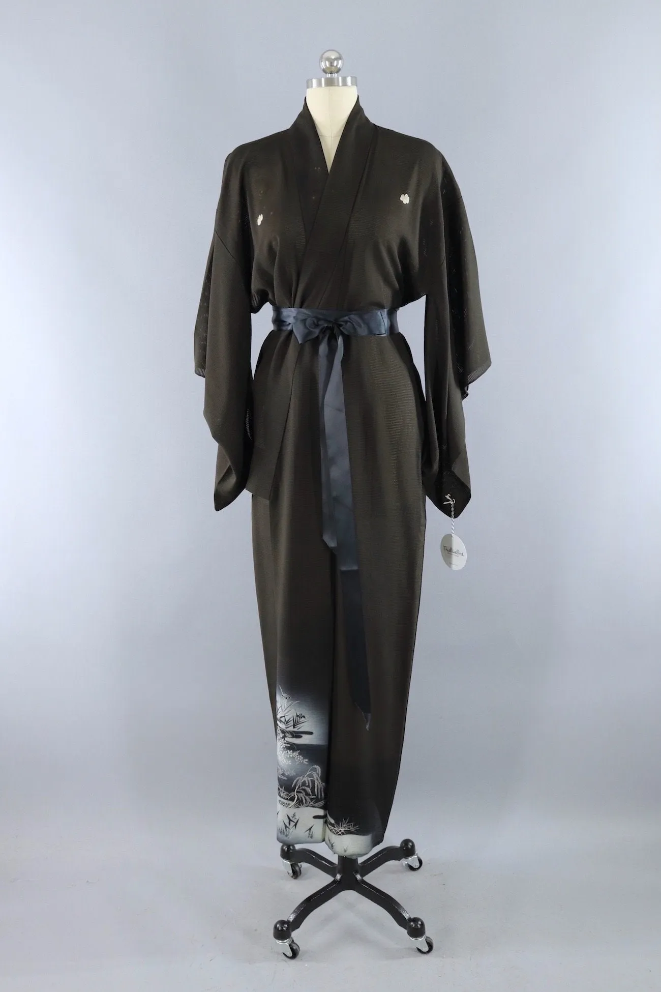 Vintage Silk Kimono Robe / Black and White Ro Silk